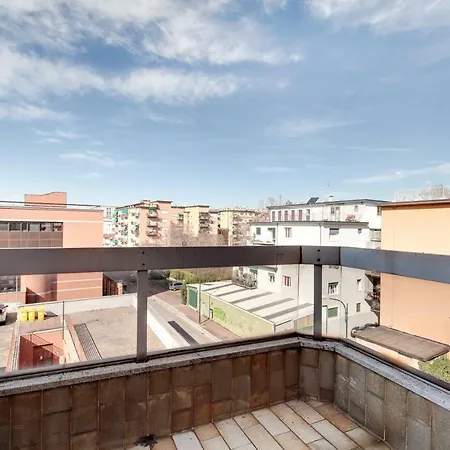 Smart Centre Apartment